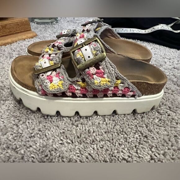 Hey Girl by Corky’s Crochet Platform Sandals - Picture 6 of 9